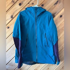 Mountain Hardwear Teal and Deep Purple Ski Jacket